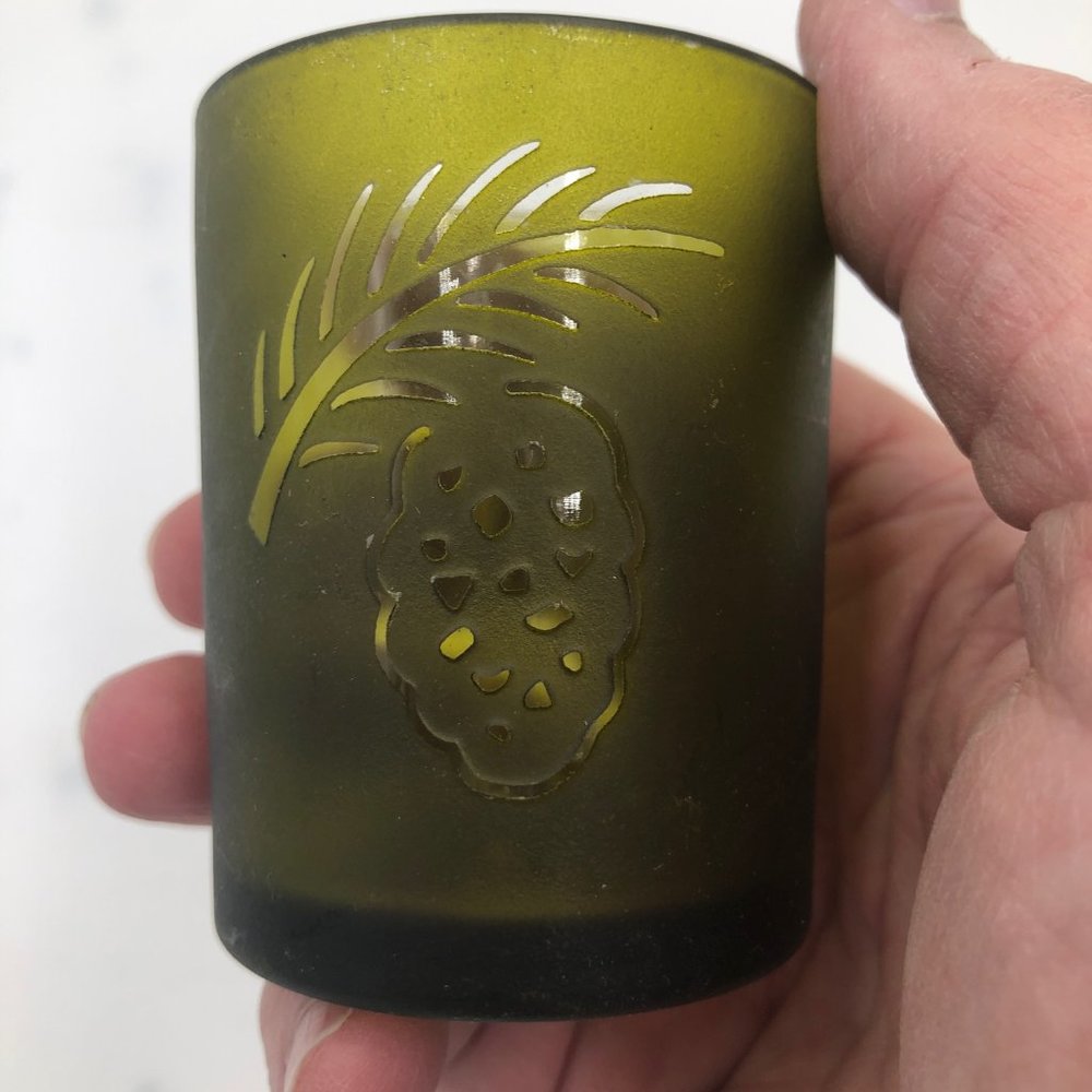 Partylite Frosted Pine Cone Tea Light Holder